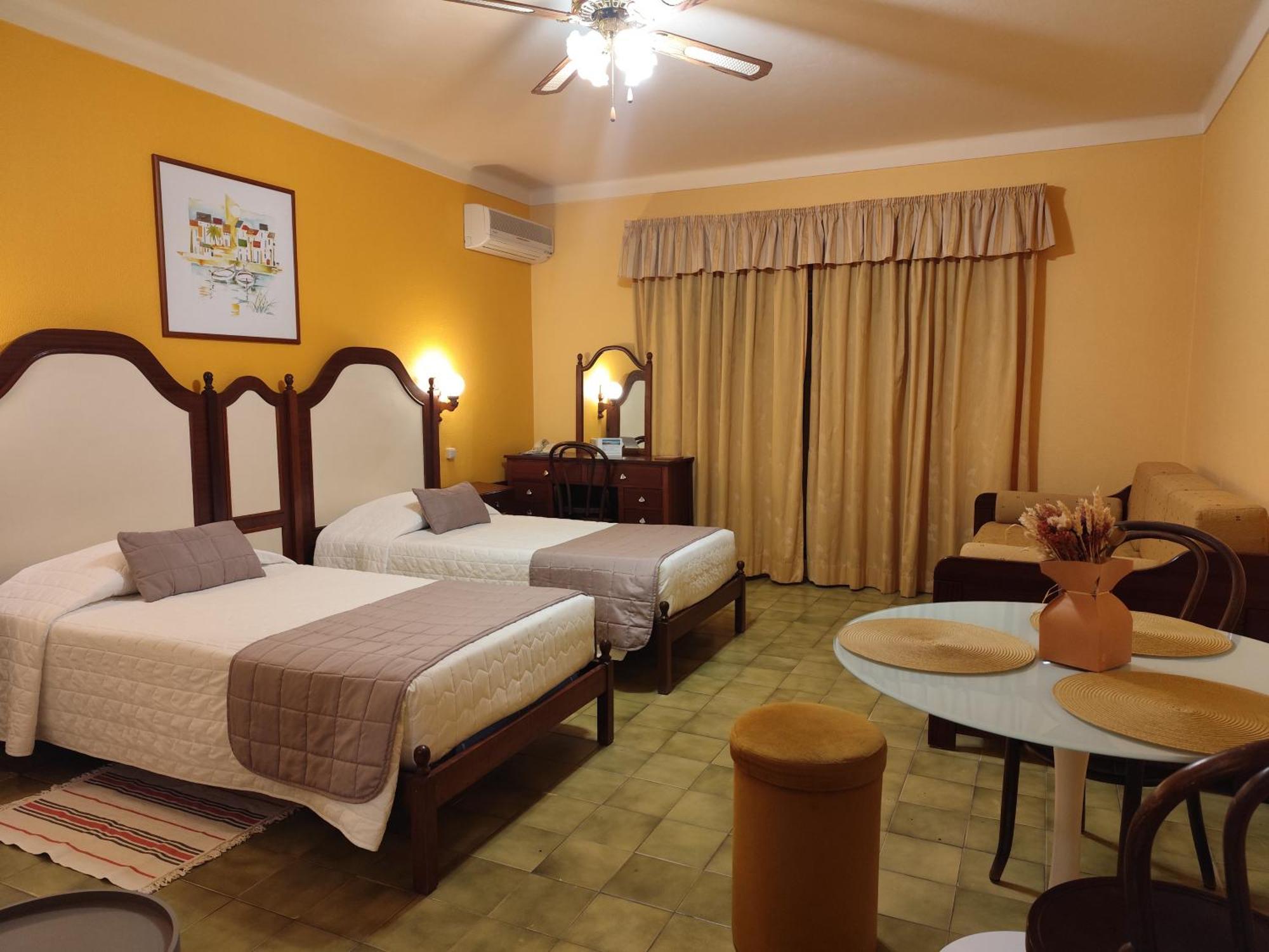 Apartamentos Turisticos Praia Grande 费拉古多 外观 照片